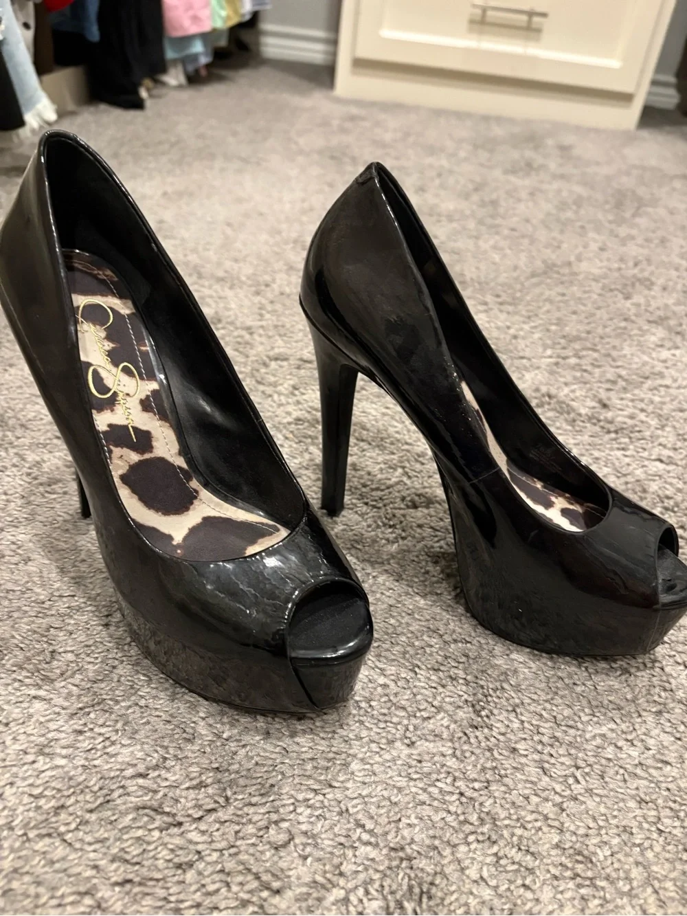 Jessica Simpson Black Patent Peep-Toe Platform Pumps